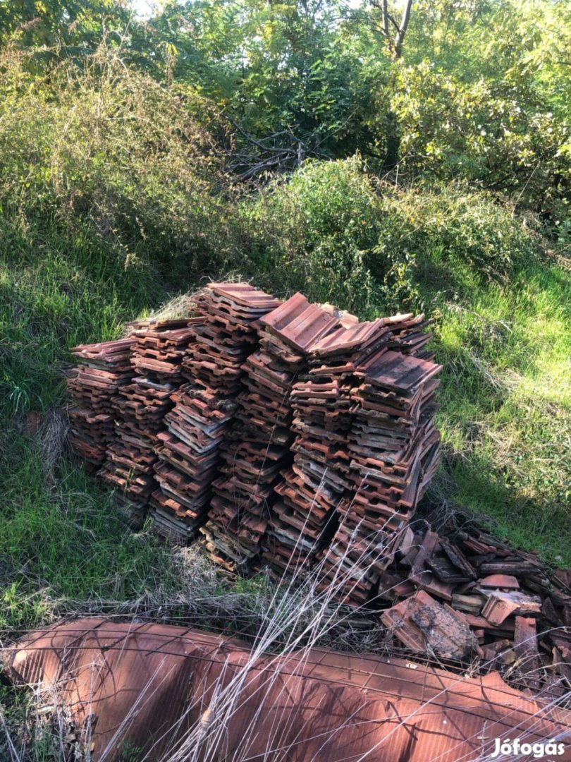 Cserép, tégla és beton törmelék