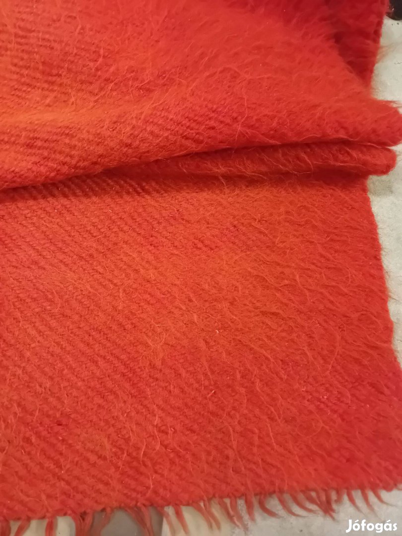 Cserge piros eredeti Erdélyből féláron - nagy 200 x 150