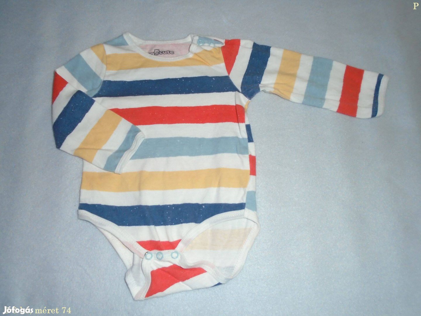Csíkos és hosszú ujjú body 6-9 hó méret 74