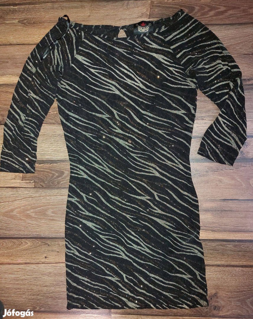 Csíkos karcsúsított csillogó fekete-aranybarna színű ruha