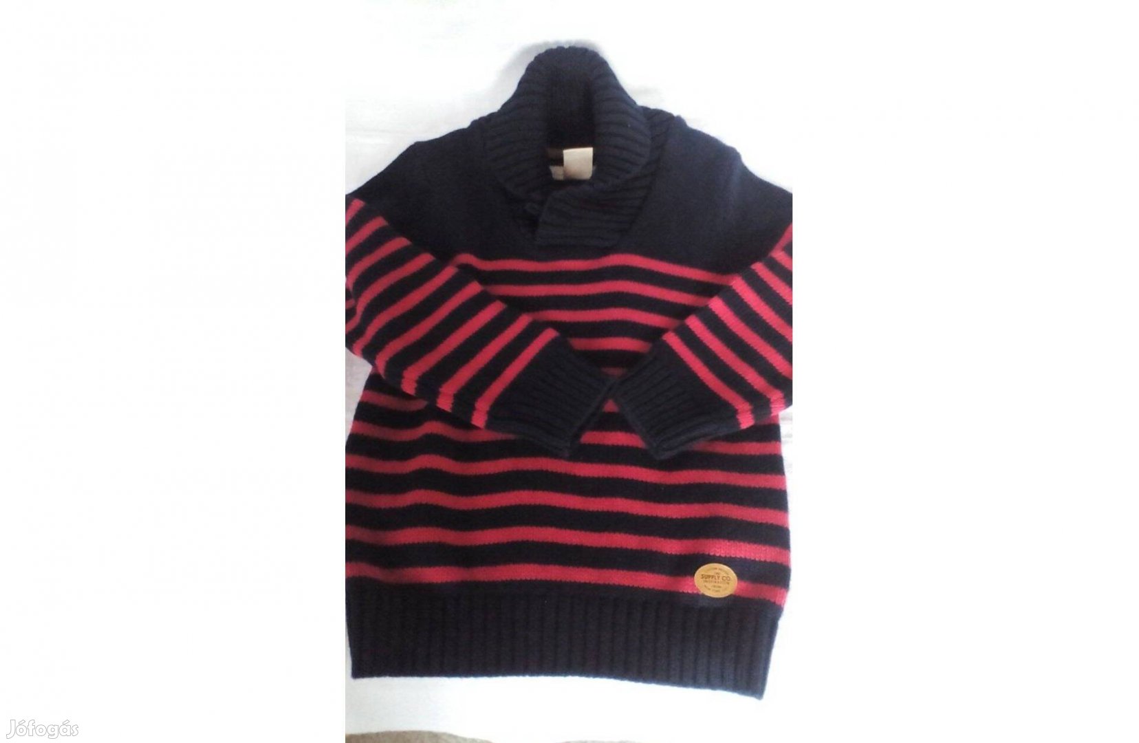 Csíkos pulóverek 5-6 évesre
