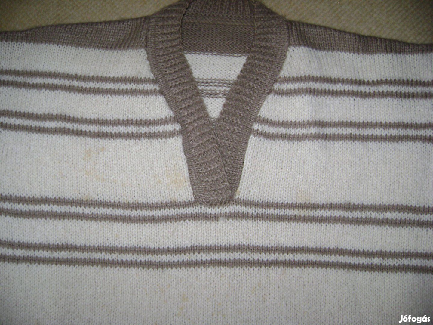 Csíkos világos női pulóver XL rövid ujjú