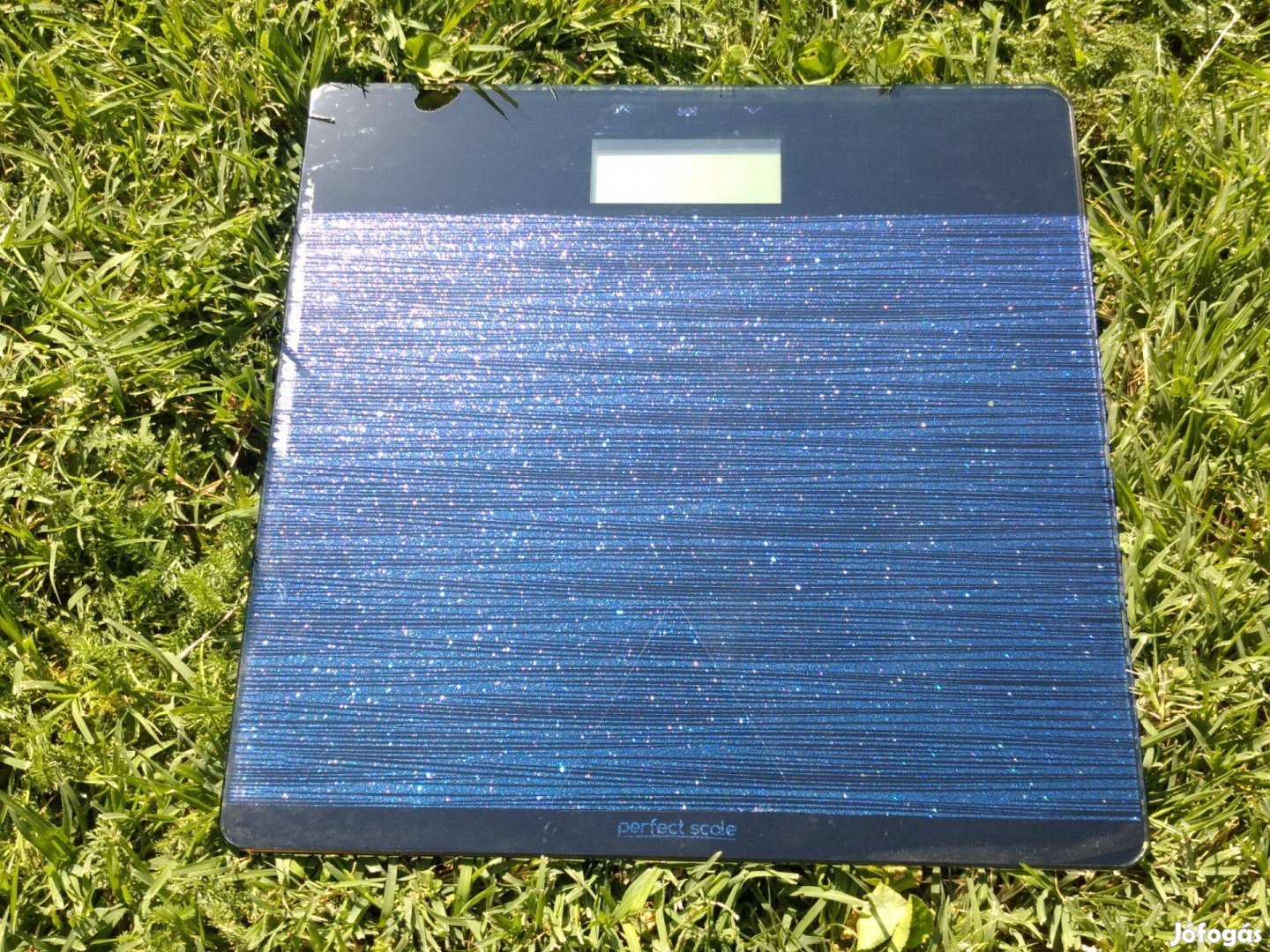 Csillámos kék színű okosmérleg súlyoptimalizációs