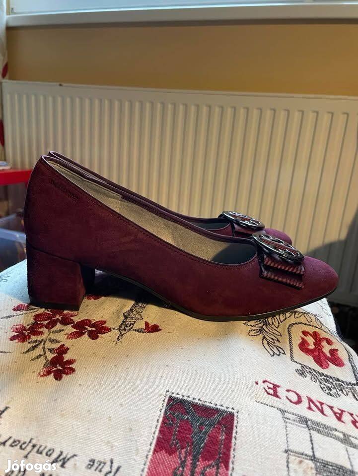 Csinos, kényelmes Salamander cipő eladó