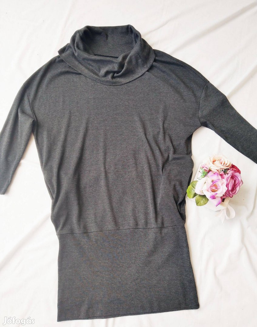 Csinos fazonú méret nélküli zsebes női ruha tunika