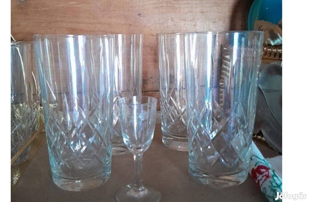 Csiszolt 3 dl-es ajándékozható pohárkészlet 4 db,