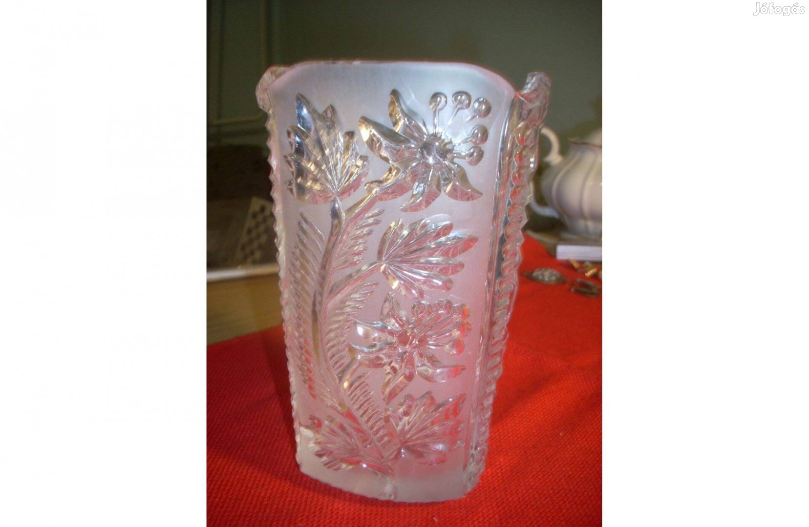 Csiszolt egyedi ólomkristály váza 17x10