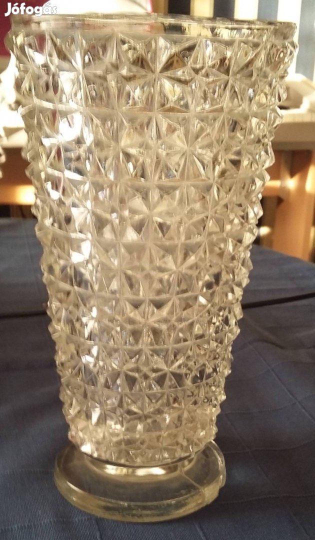 Csiszolt ólomüveg váza