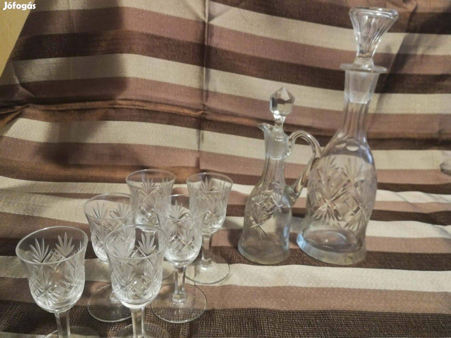 Csiszolt üveg pálinkás készlet