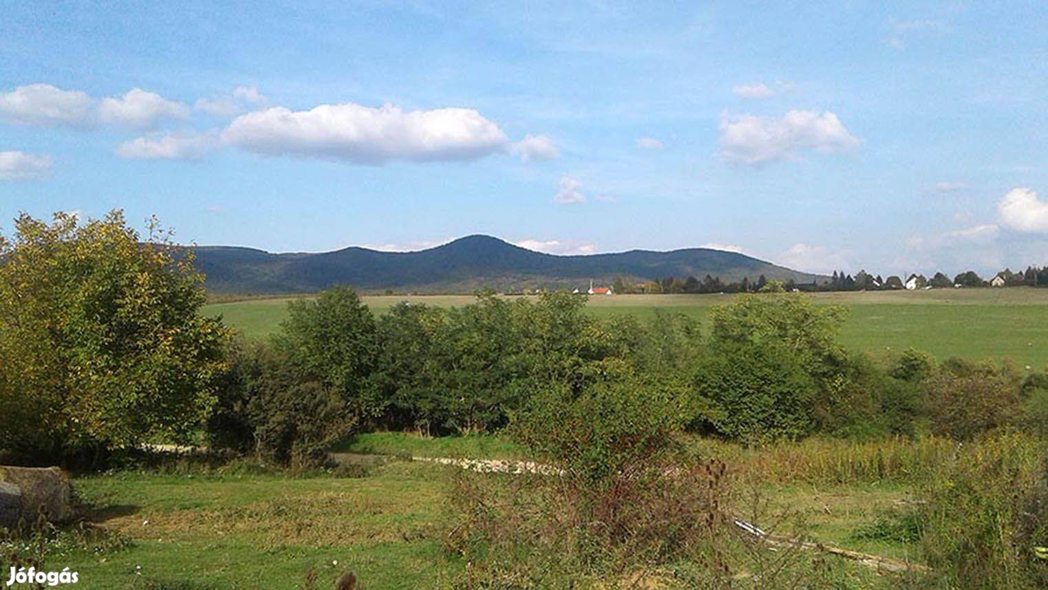 Csobánkán Eladó Panorámás Belterületi Építési Telek