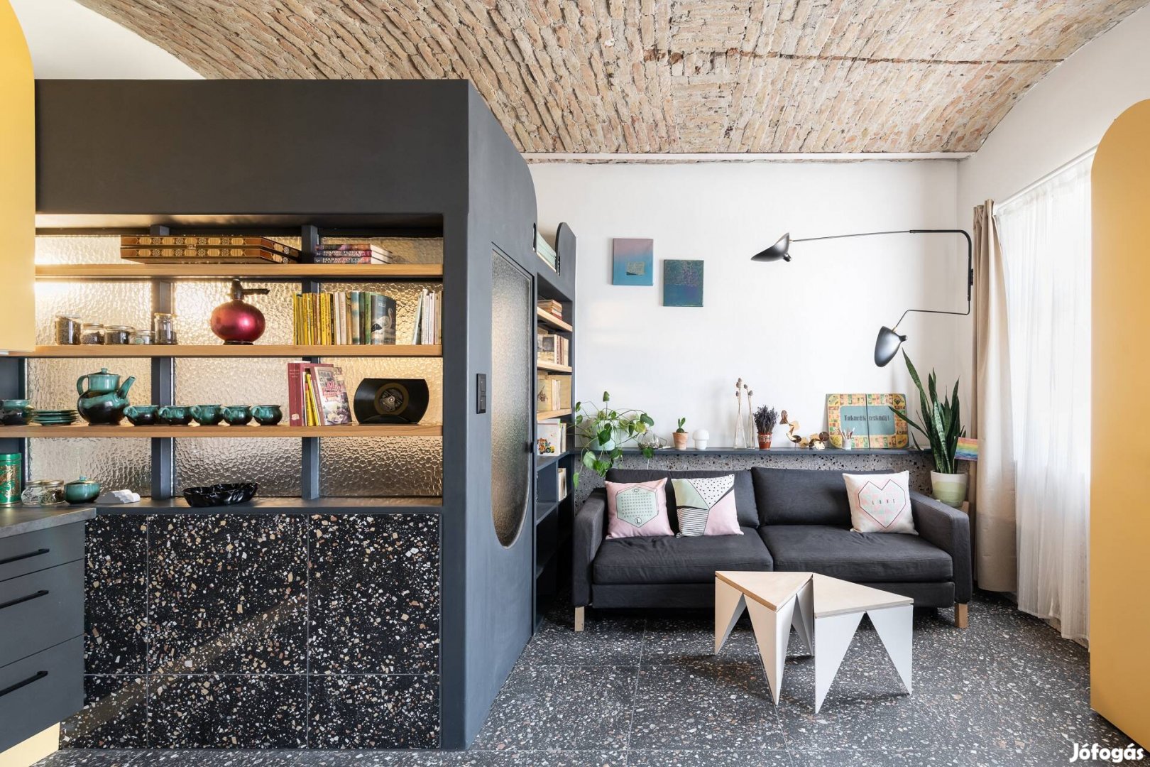 Csodálatos garzon a Gárdonyi téren