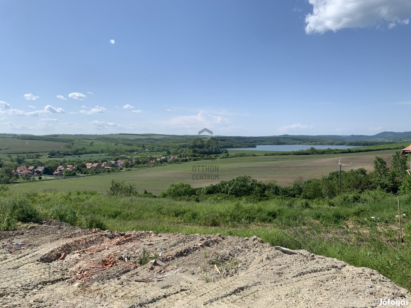 Csodás panorámájú telkek eladók Egerszalókon a Kristálydomb lakóparkba