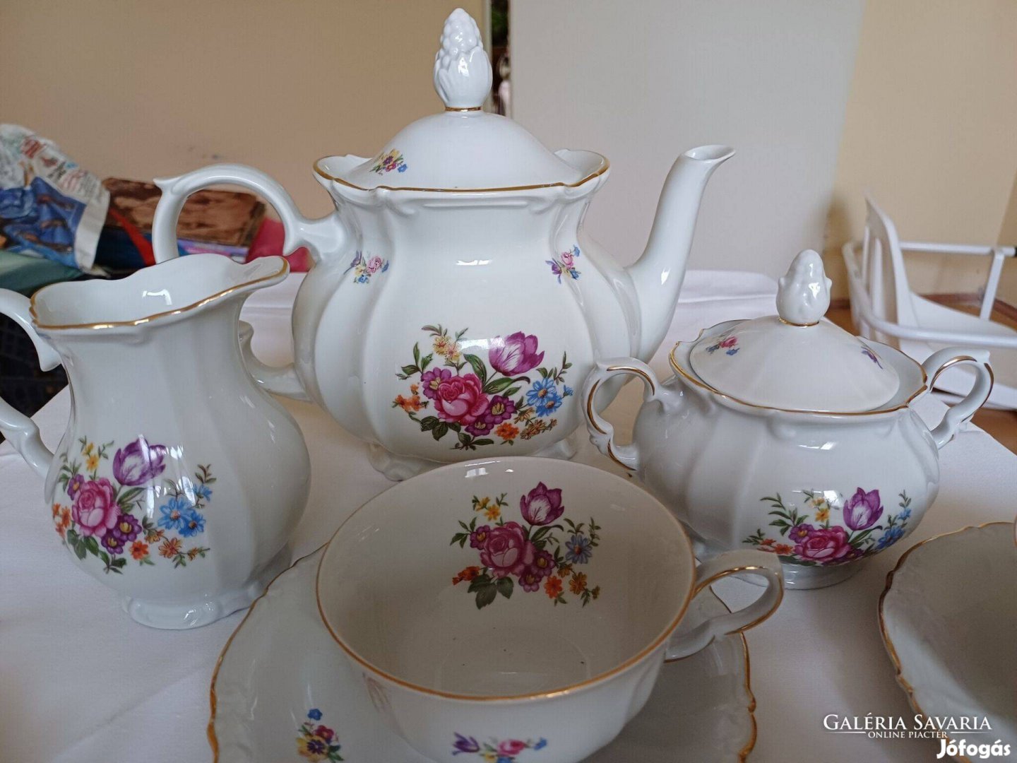 Csodaszép Royal porcelán teás készlet