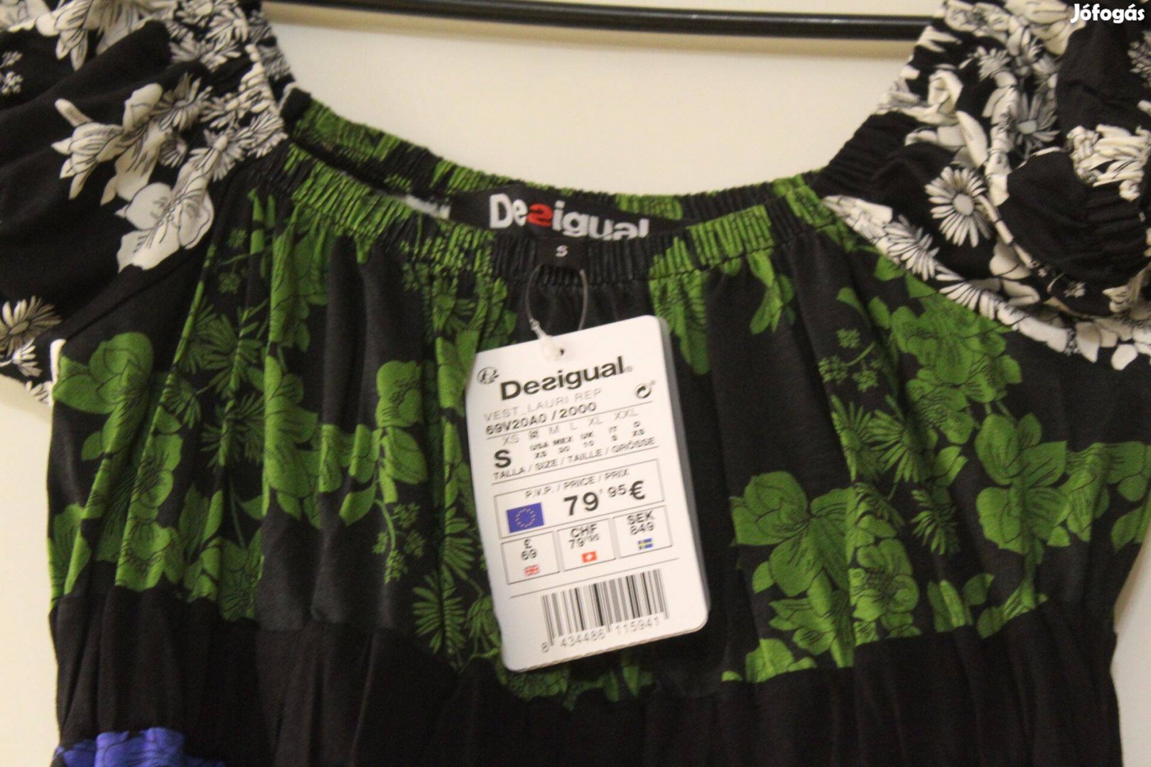 Csodaszep, viragos, rugalmas Desigual ruha, Uj, S (M)