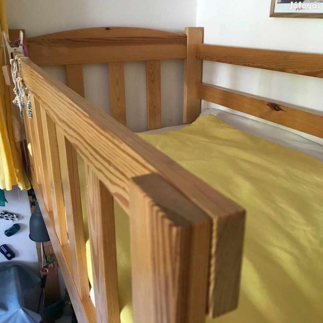 Csodaszép emeletes fenyő gyerekágy (70*160cm)