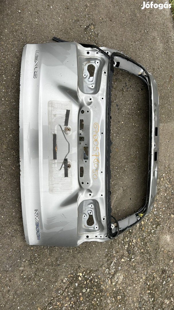 Csom ajto lexus nx3002014-2021 eladó