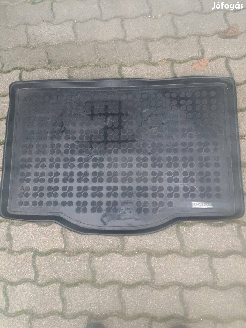 Csomagtartó gumis tálca