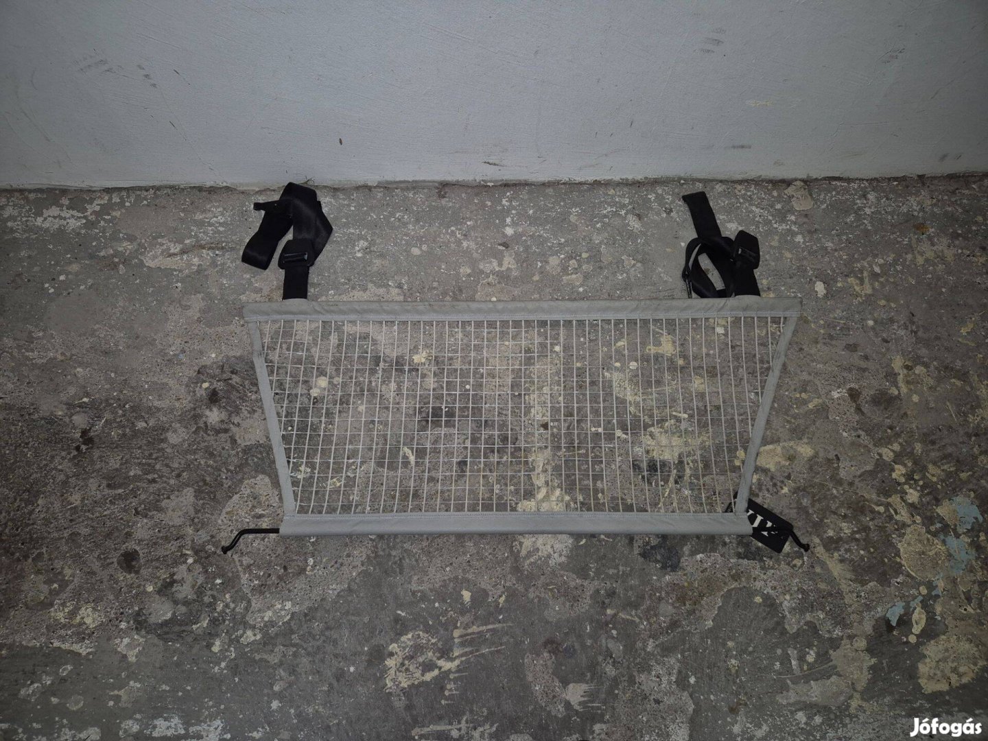 Csomagtér elválasztó