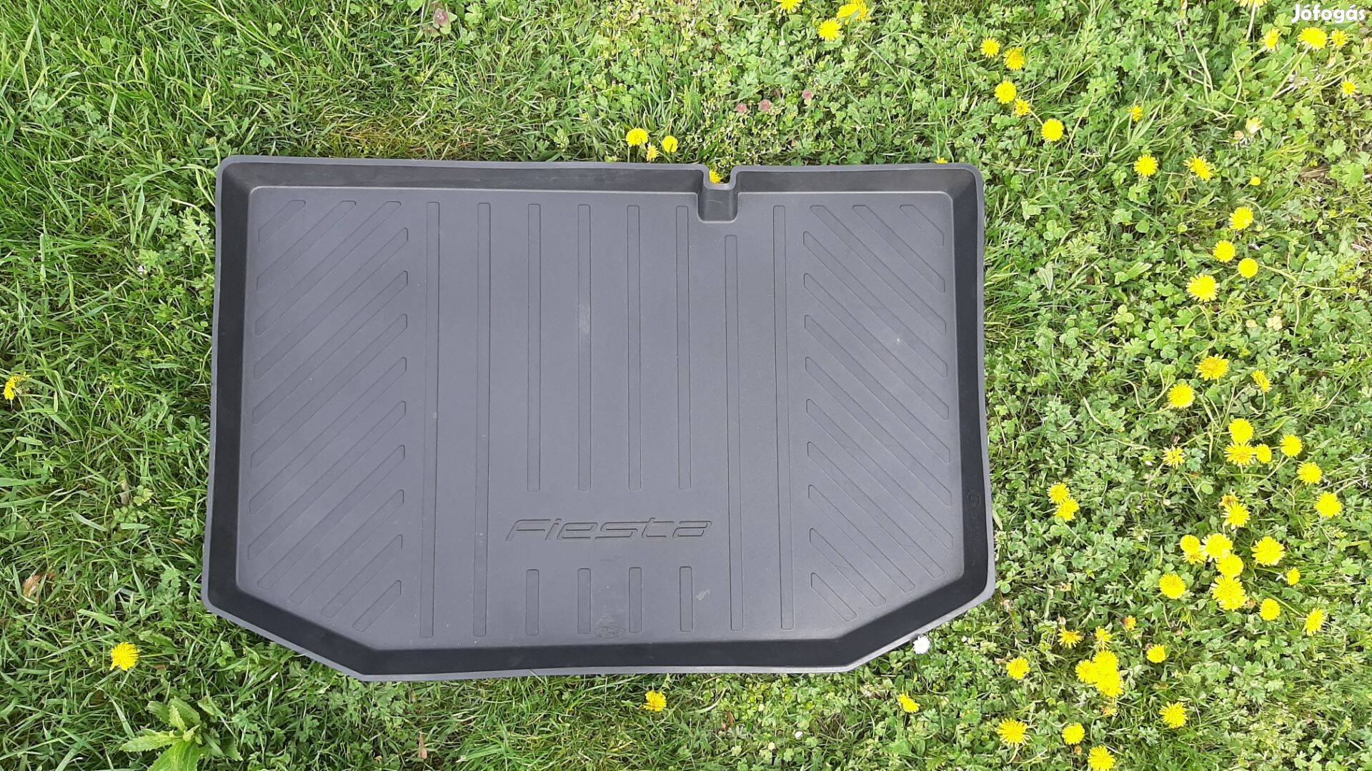 Csomagtértálca Ford Fiesta