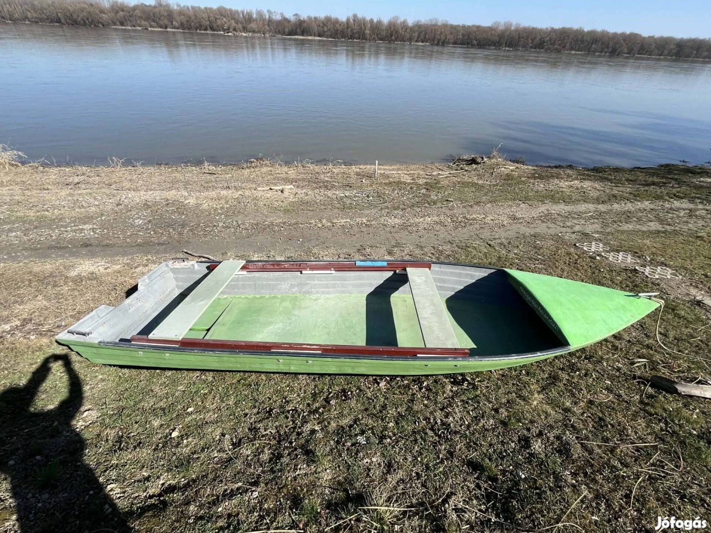 Csónak eladó