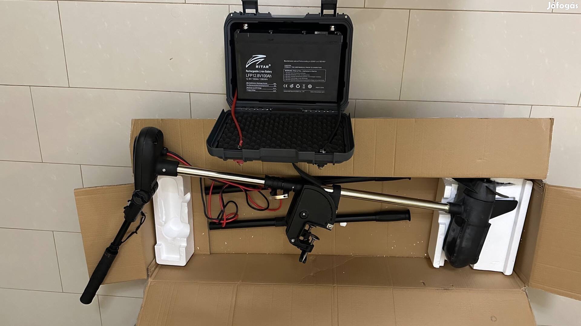 Csónakamotor Haswing 3.0 900W 12v + 100 Ah Li