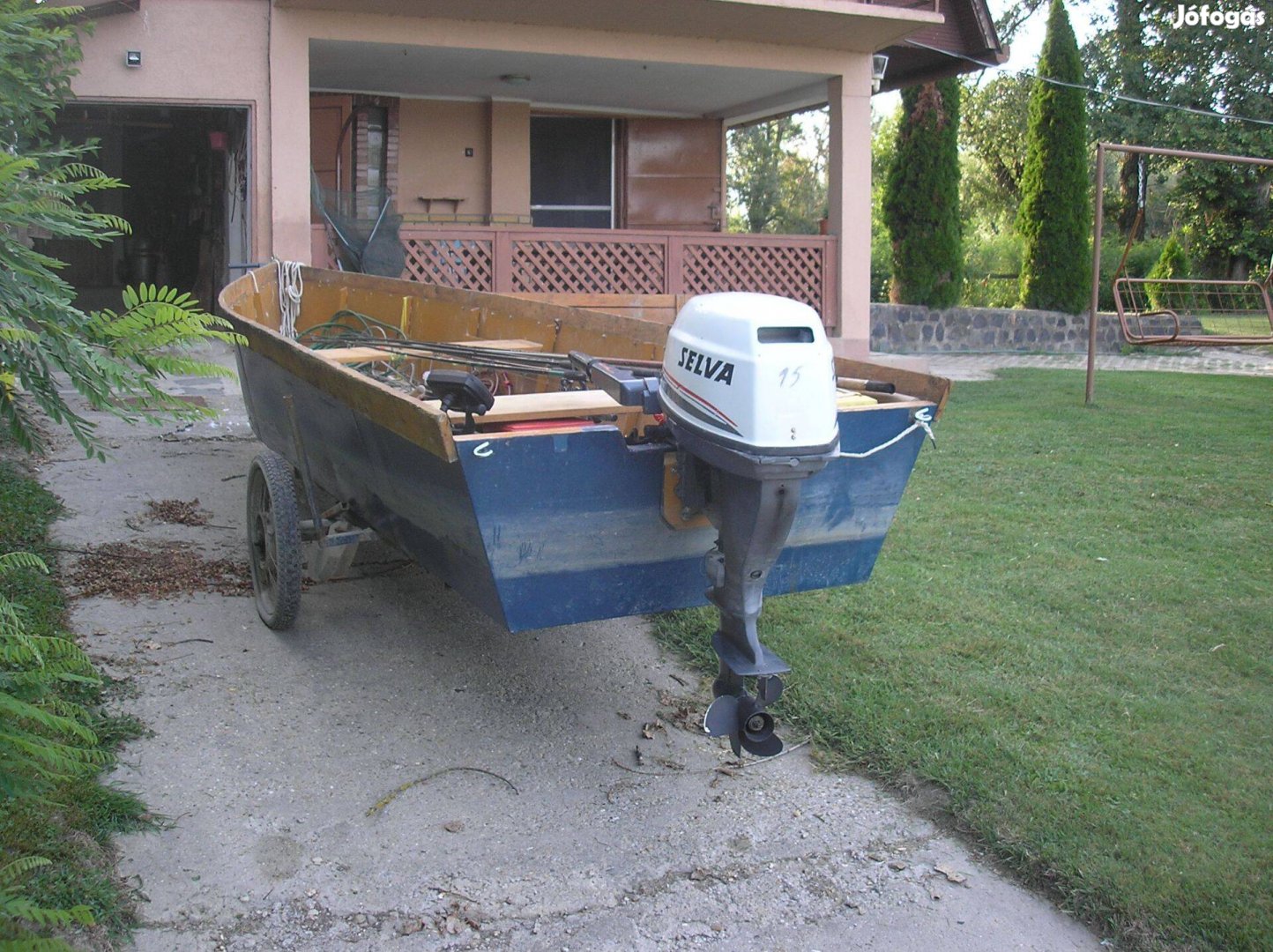 Csónakmotor 15
