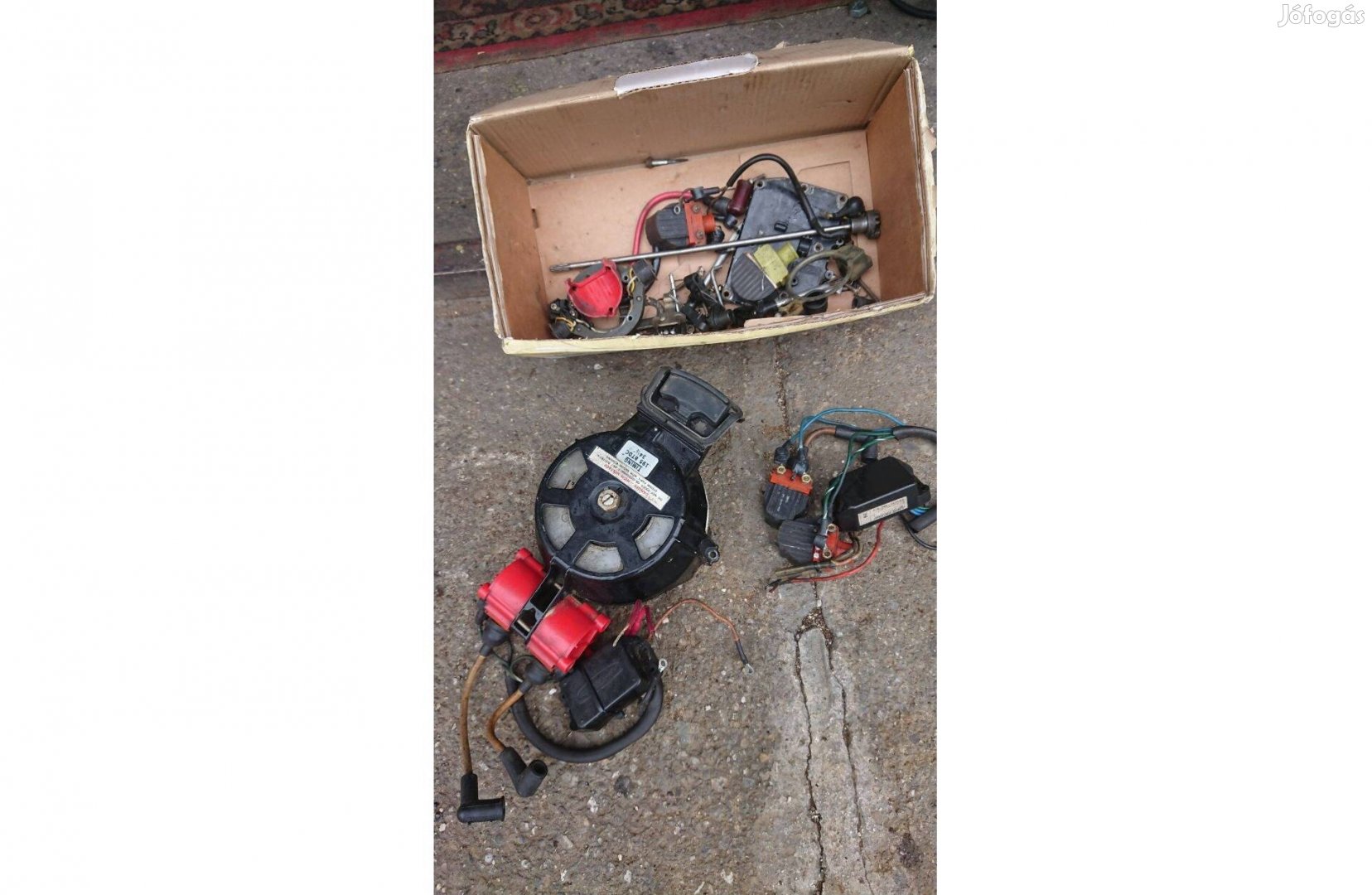 Csónakmotor bontott alkatrészek