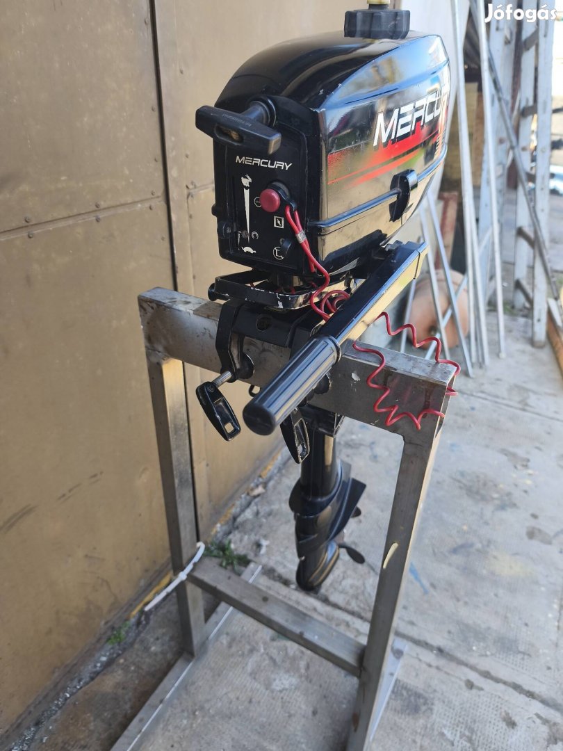 Csónakmotor eladó!