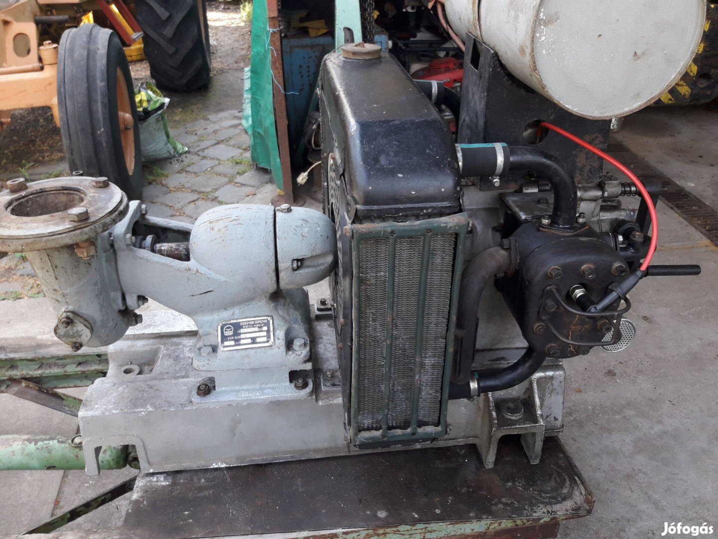 Csonka kéthengeres szivattyú