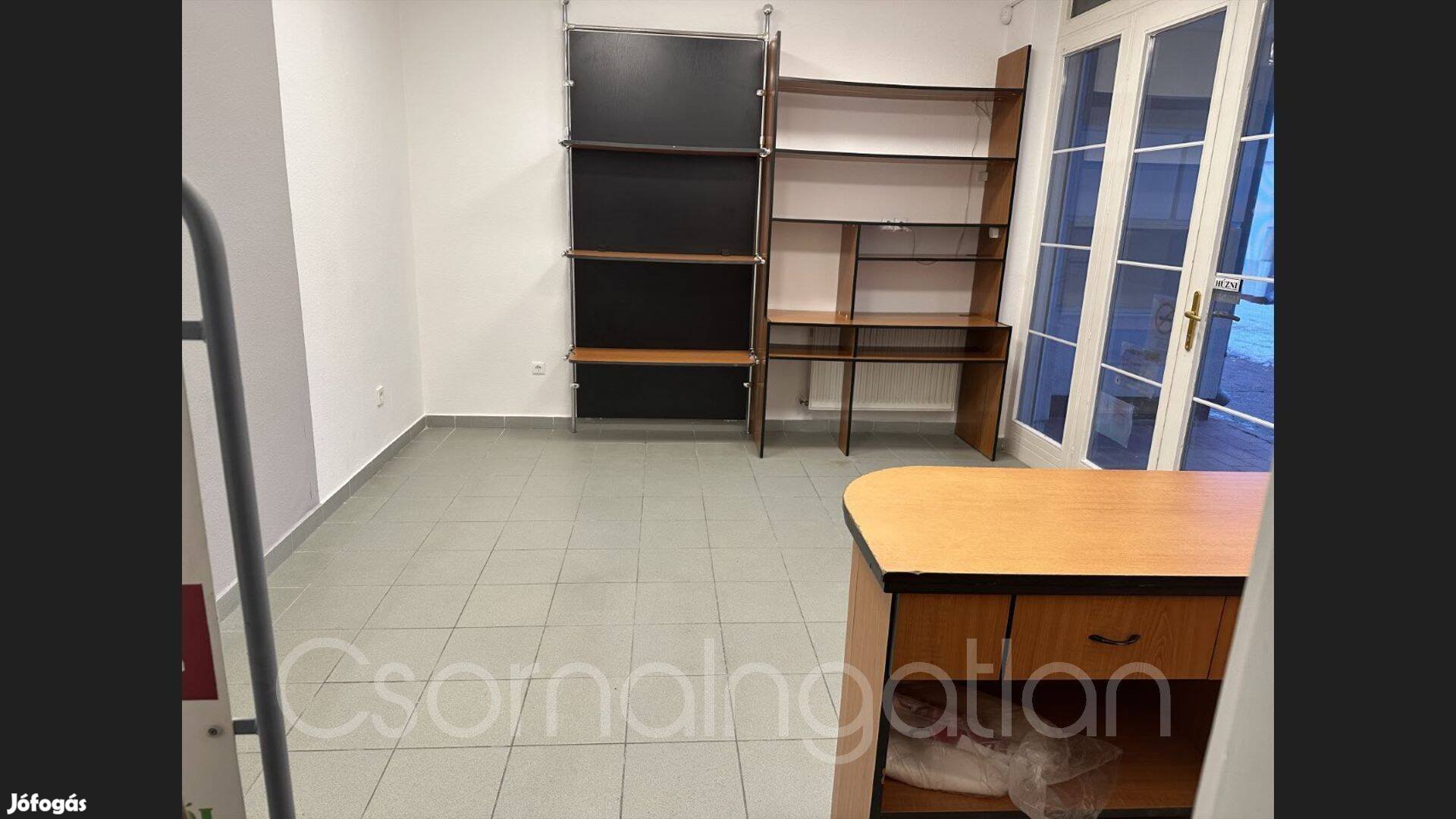Csorna - központban üzlethelyiség kiadó