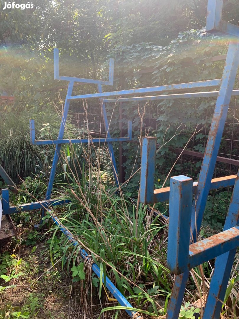 Csőtartó állvány eladó