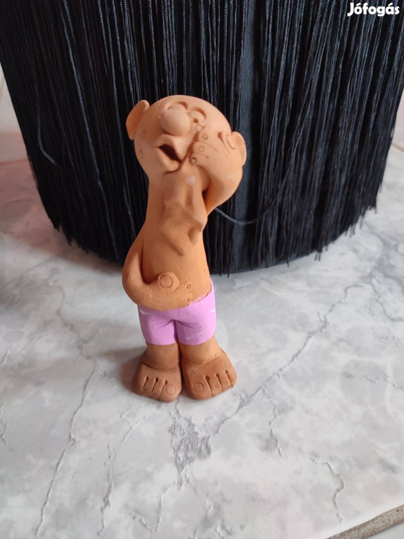 Csúnya vicces figura 15 cm