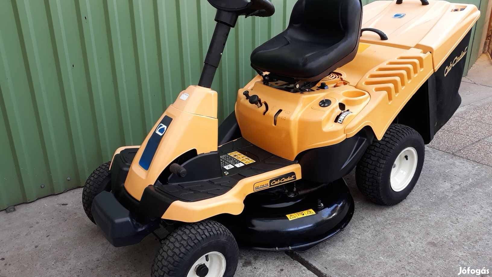 Cub Cadet fűnyíró traktor / fűnyírótraktor