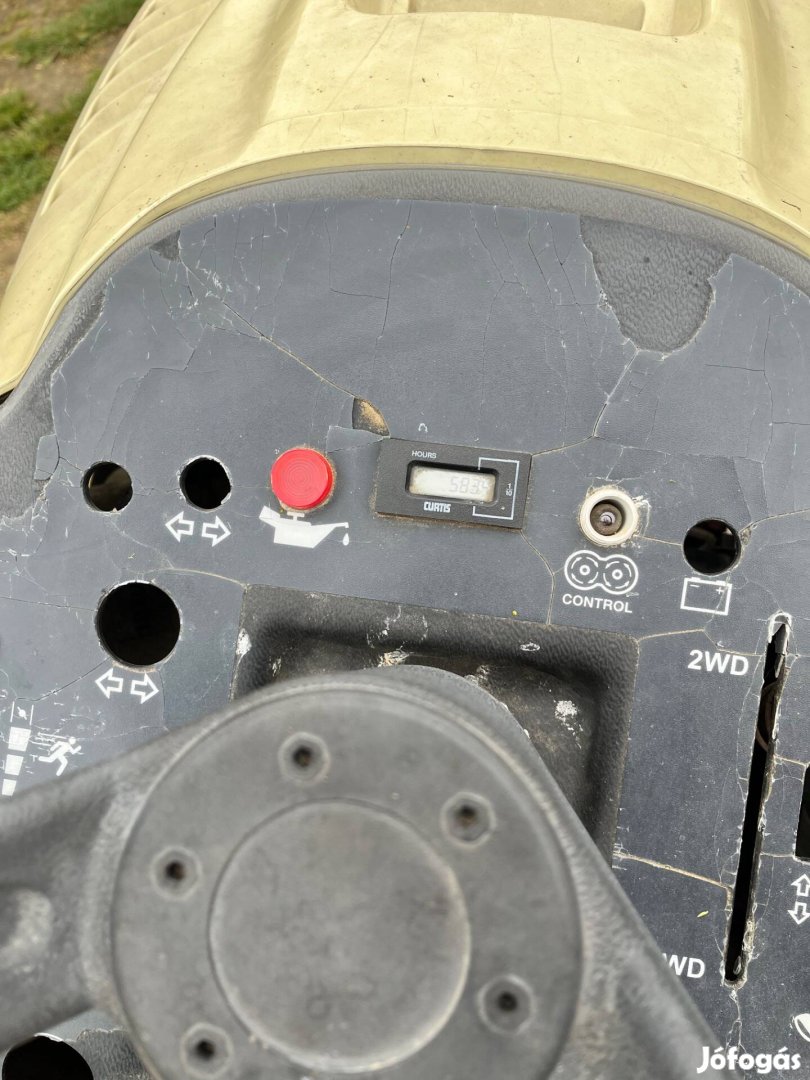 Cub Cadet fűnyírótraktor