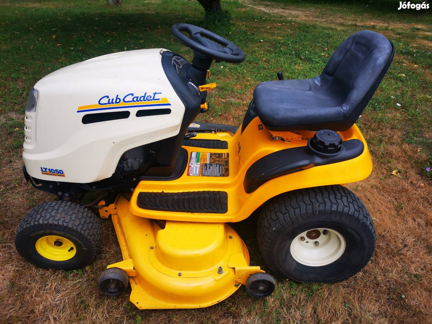 Cub cadet Lt 1050 kettő hengeres funyirotraktor