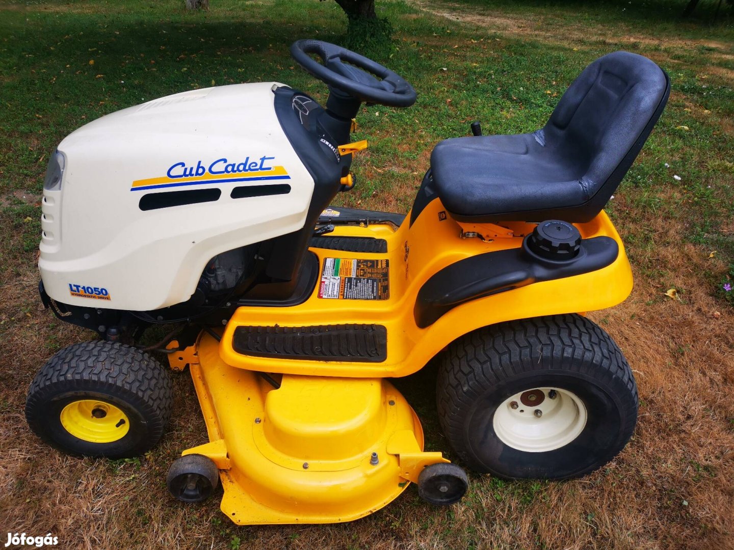 Cub cadet Lt 1050 oldaltkidobos funyirootraktor