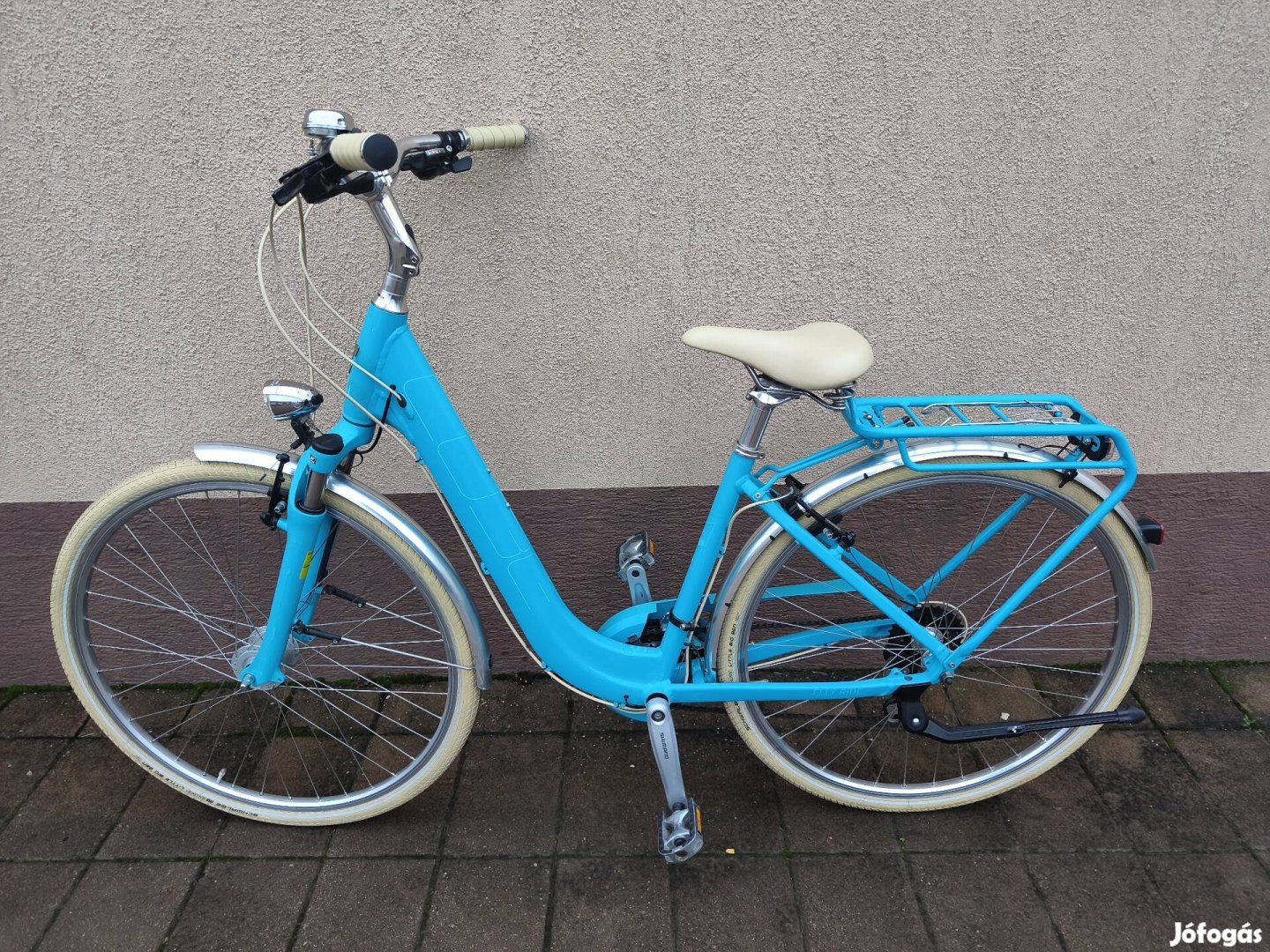 Cube 28as női mélyvázas minőségi városi trekking kerékpár