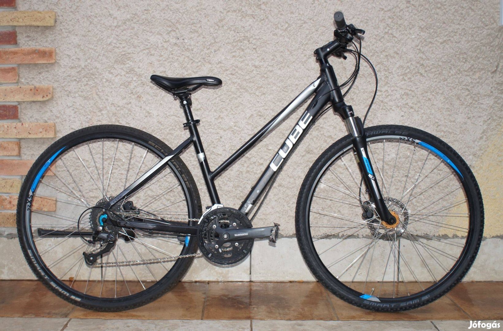 Cube Curve Pro Női Crosstrekking 28 44 cm