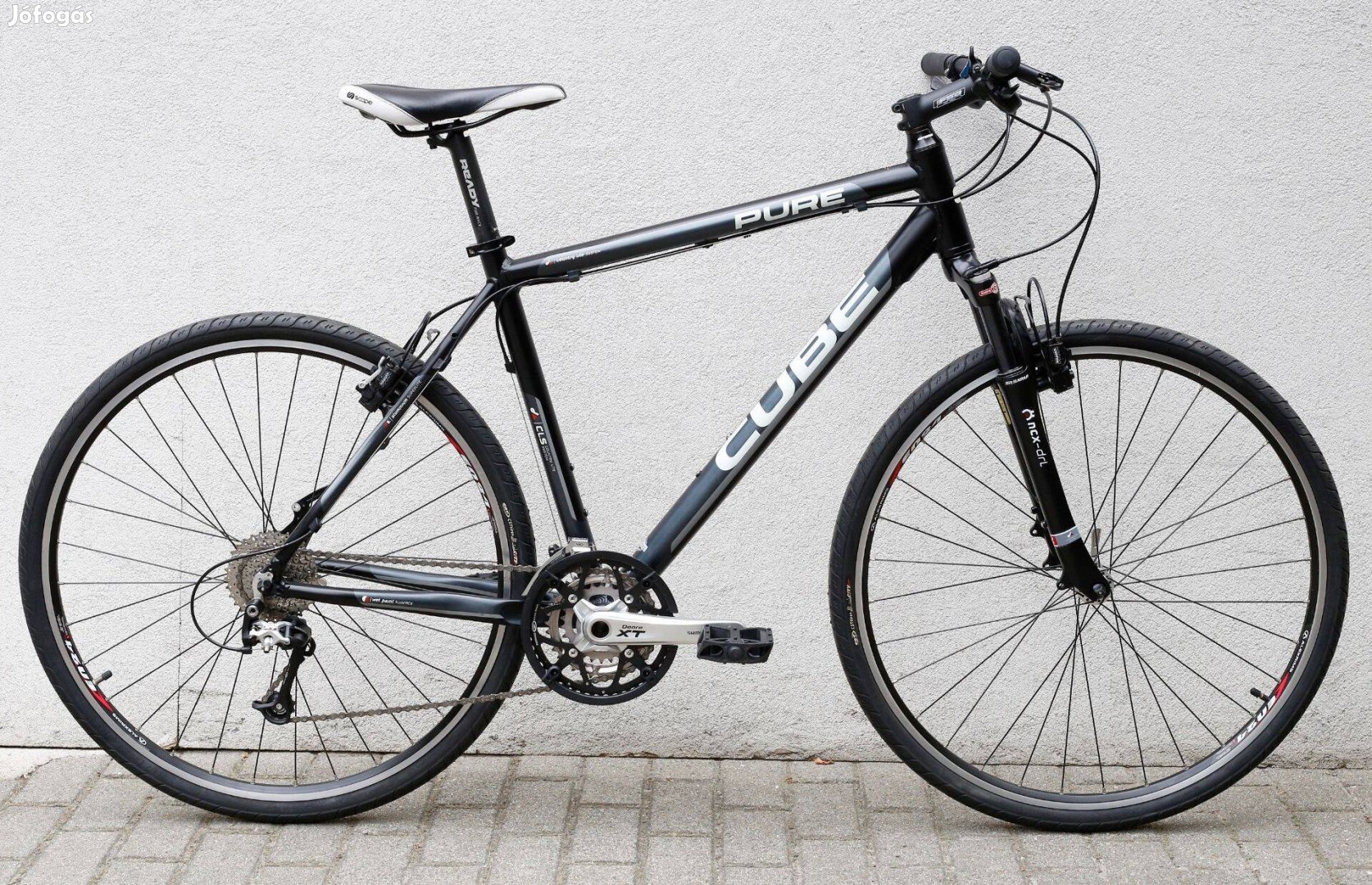 Cube Pure 28" jó állapotú alu Cross-Trekking kerékpár (S-M)