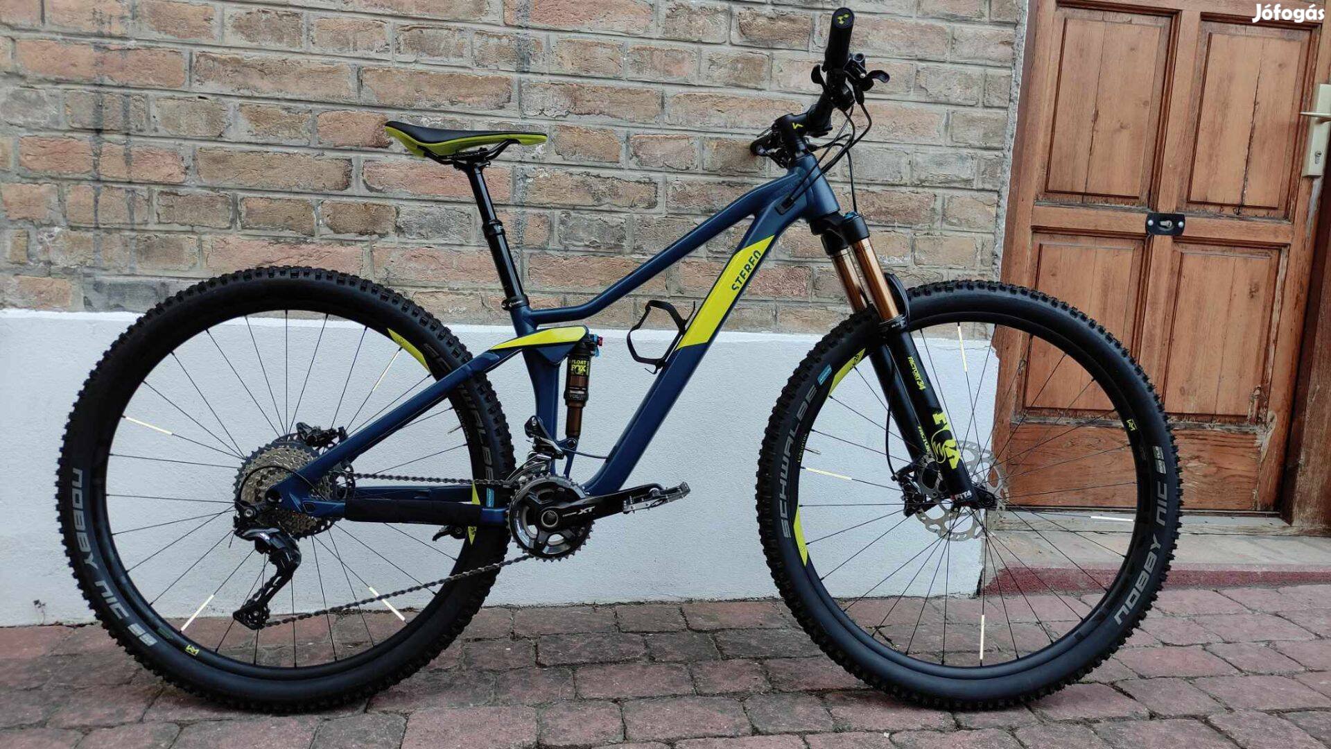 Cube STEREO 120 SL 29 típus összteleszkópos MTB