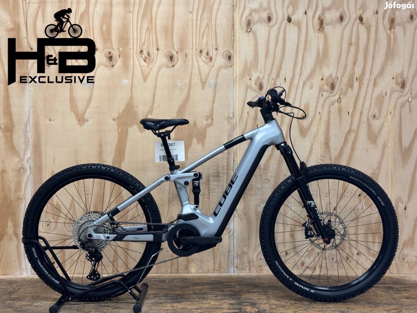 Cube Stereo Hybrid 120 Race 750 elektromos hegyi kerékpár