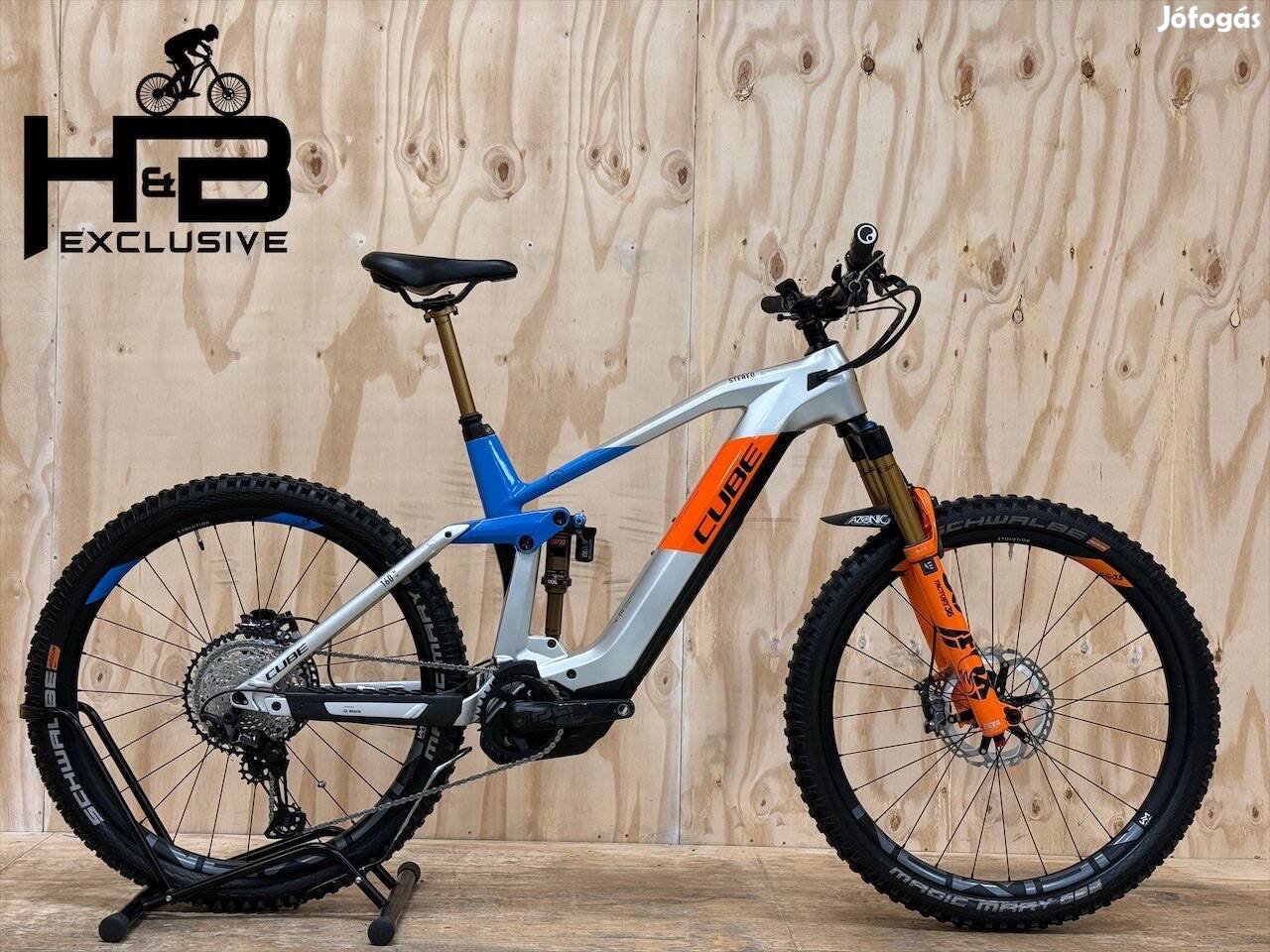 Cube Stereo Hybrid 160 Action Team 625 elektromos hegyi kerékpár XT