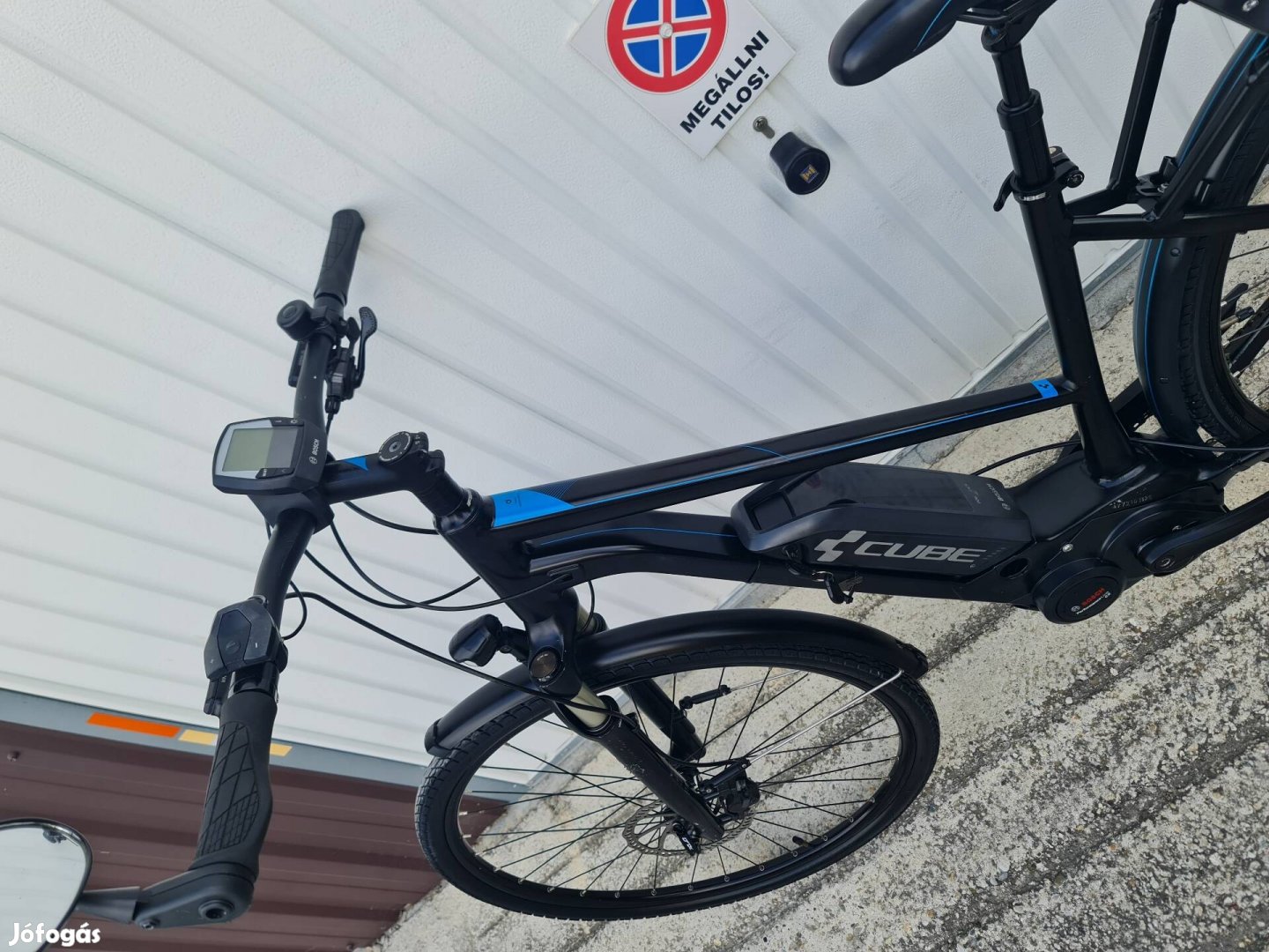 Cube Touring Bosch E-bike