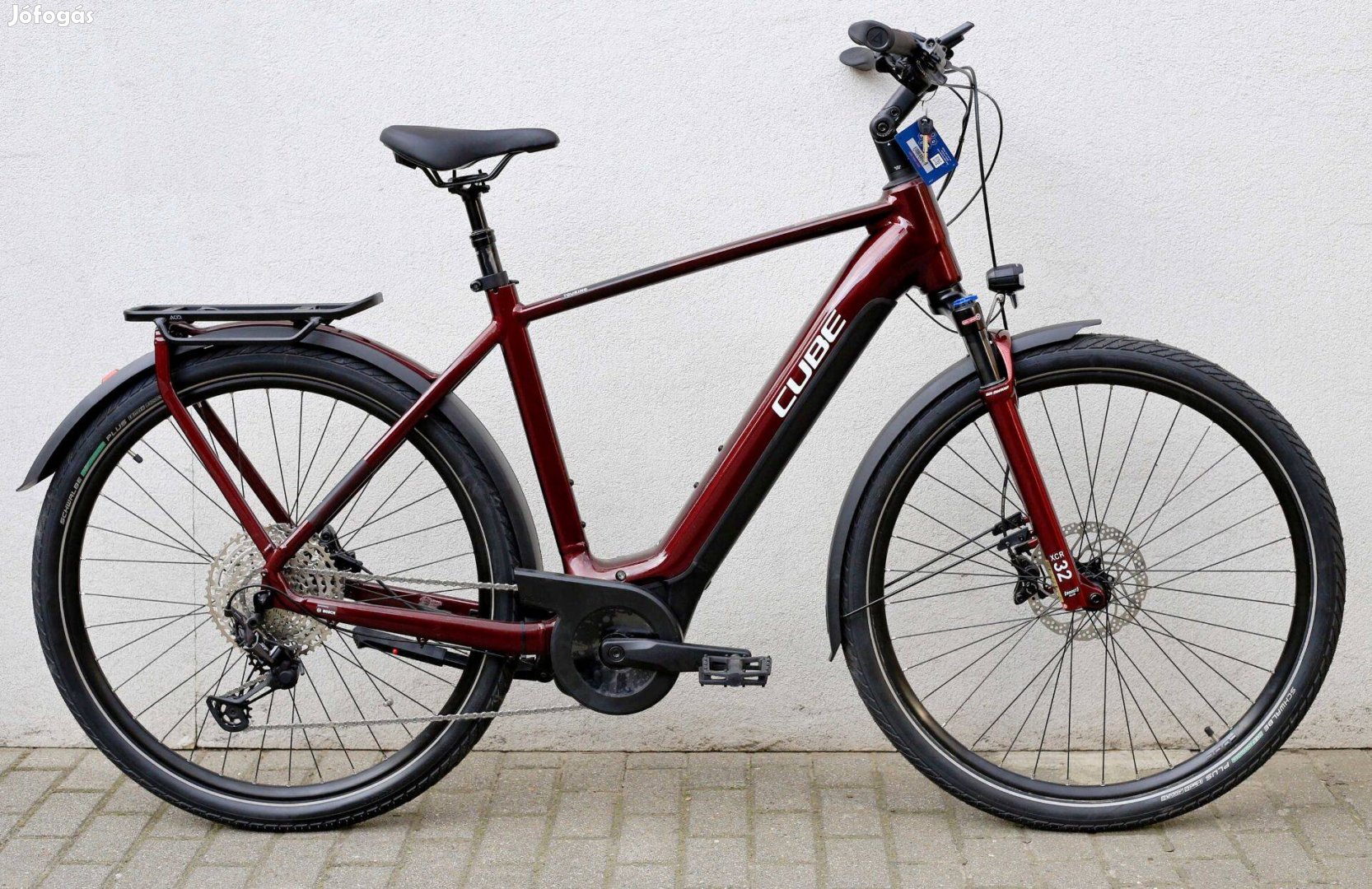 Cube Touring Hybrid EXC 625 28" újszerű bemutató kerékpár (L)