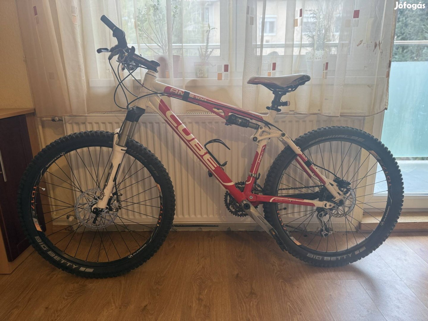 Cube ams 100 pro series