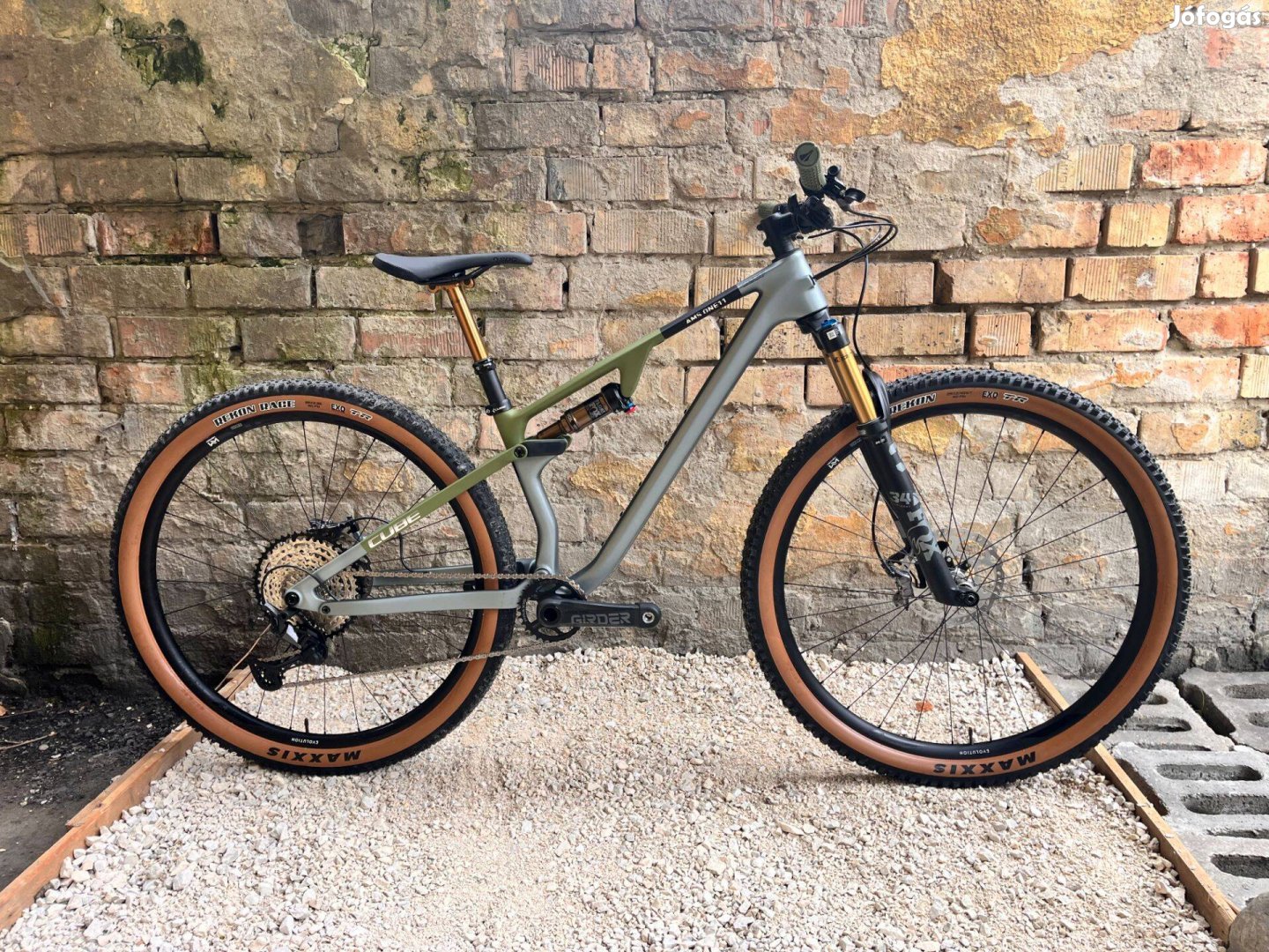 Cube ams one11 c 68x tm 29 dusty olive and gold