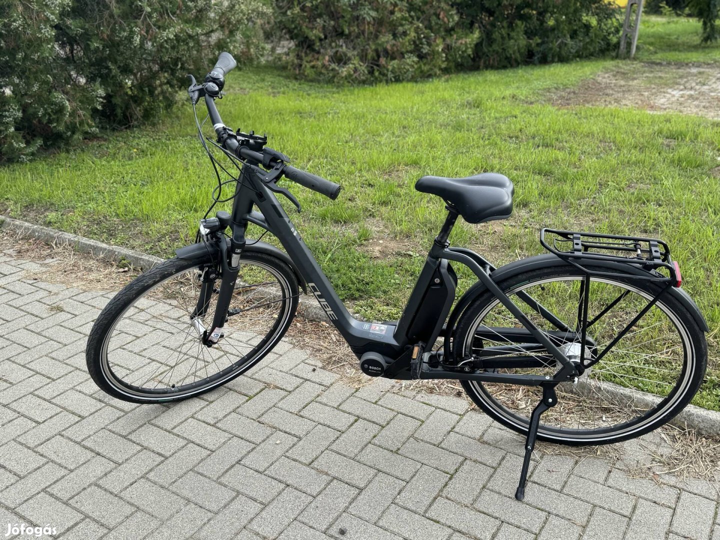 Cube elektromos kerékpár, új 