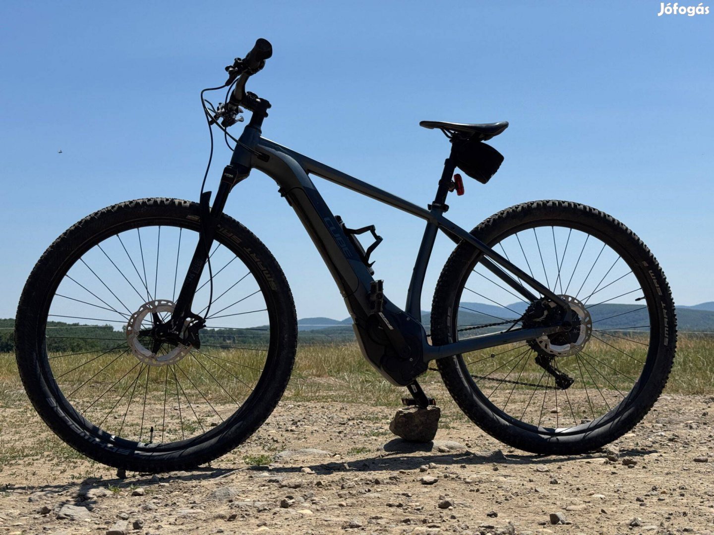 Cube reaction hybrid SL500 ebike - prémium felszereltséggel