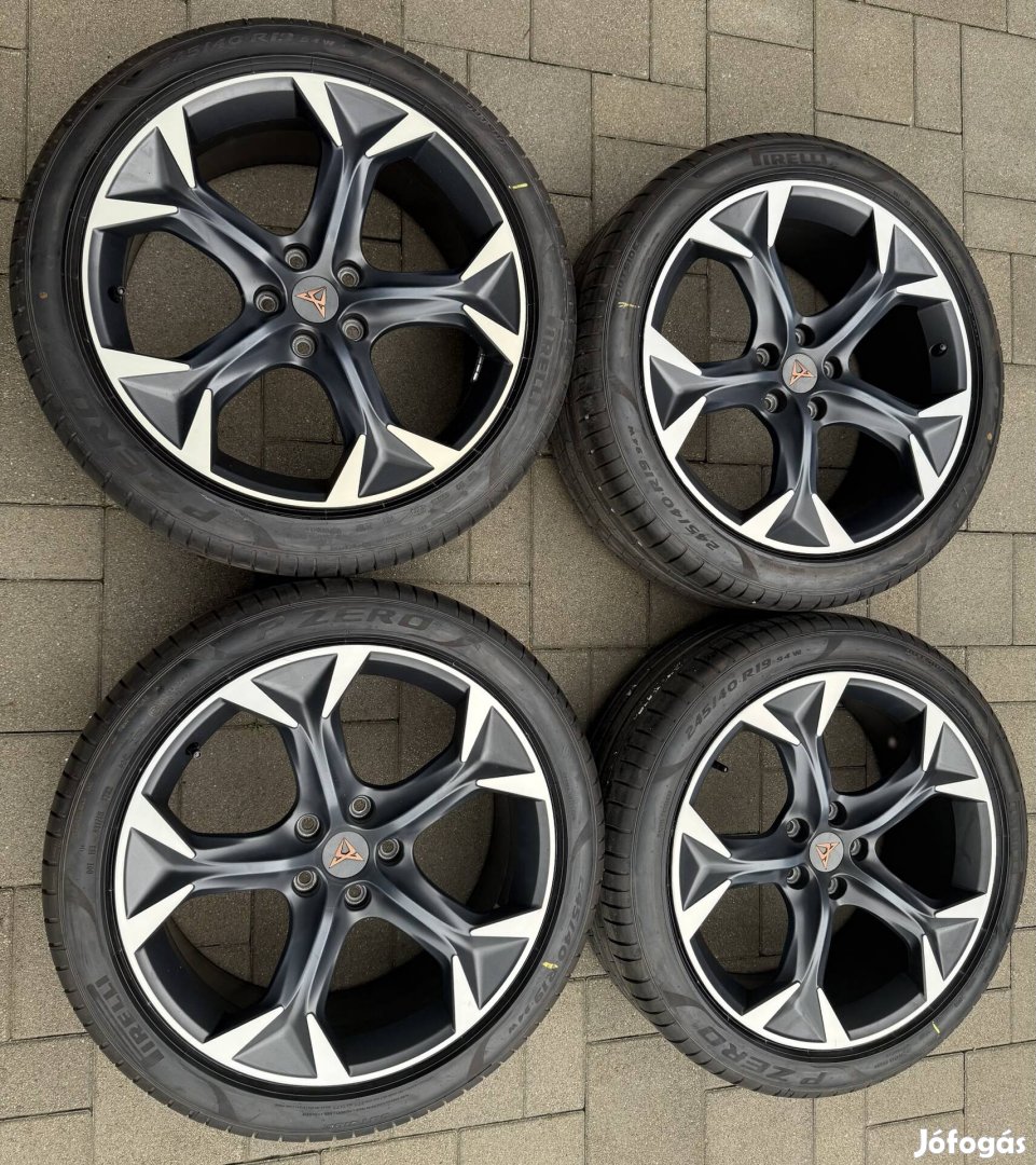 Cupra Formentor 19 - es alufelni garnitúra 19" 245/40 r19 Pirelli 