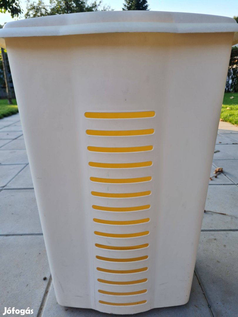 Curver szennyestartó, bézs